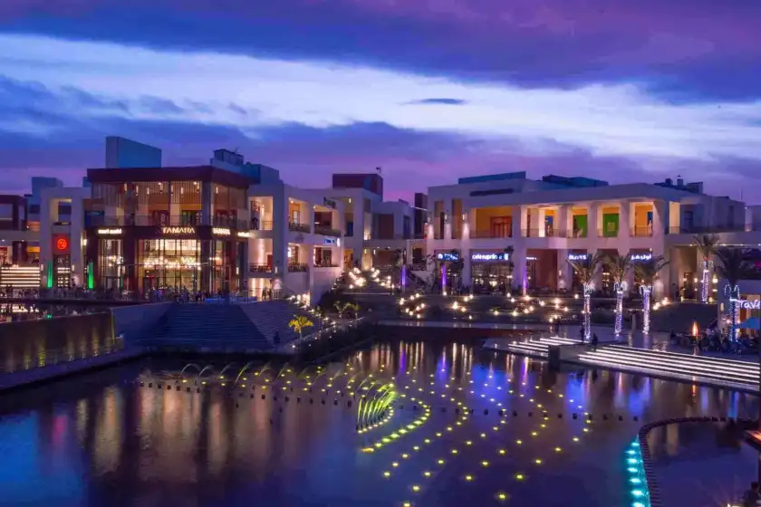 تعرف علي تفاصيل وأسعار كمبوندات التجمع الأول المميزة 2025